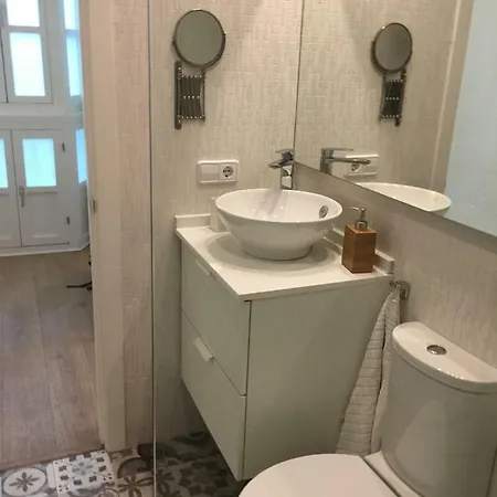 Diseno Y Confort Junto A La Catedral *