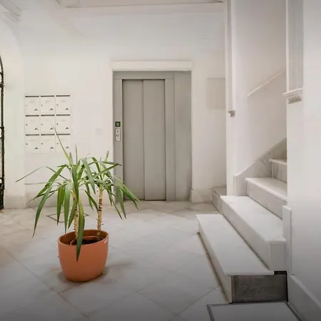 Diseno Y Confort Junto A La Catedral Apartman